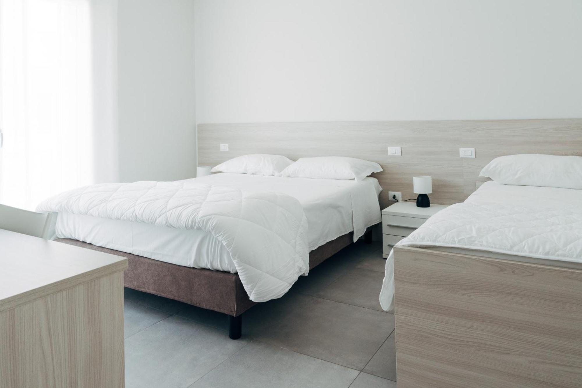 The Prince - Luxury Apartments With Pool Peschiera del Garda Ngoại thất bức ảnh