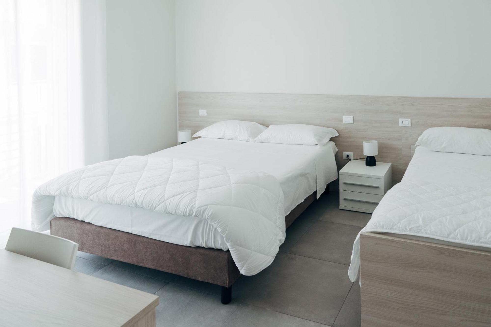 The Prince - Luxury Apartments With Pool Peschiera del Garda Ngoại thất bức ảnh