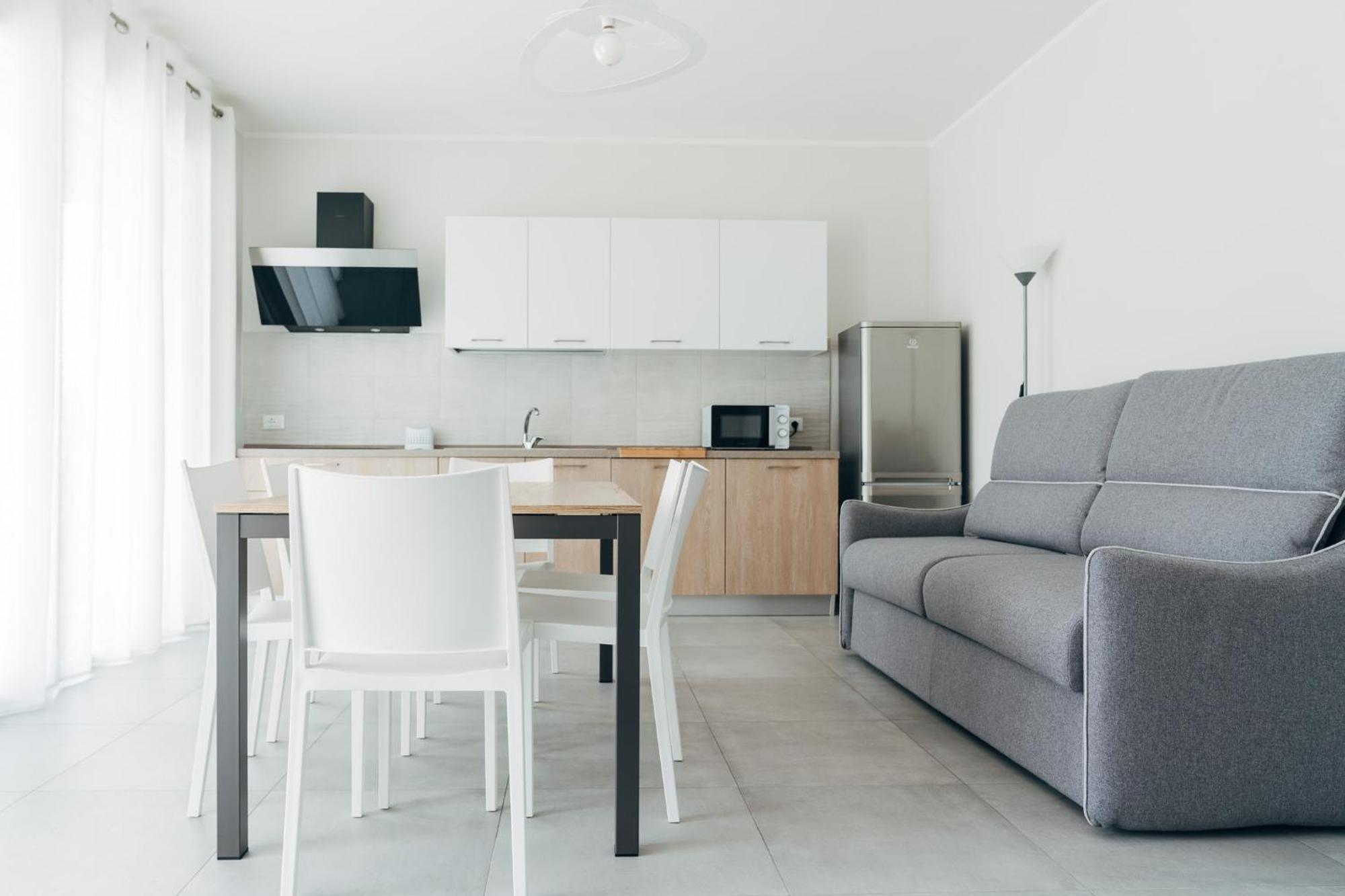 The Prince - Luxury Apartments With Pool Peschiera del Garda Ngoại thất bức ảnh